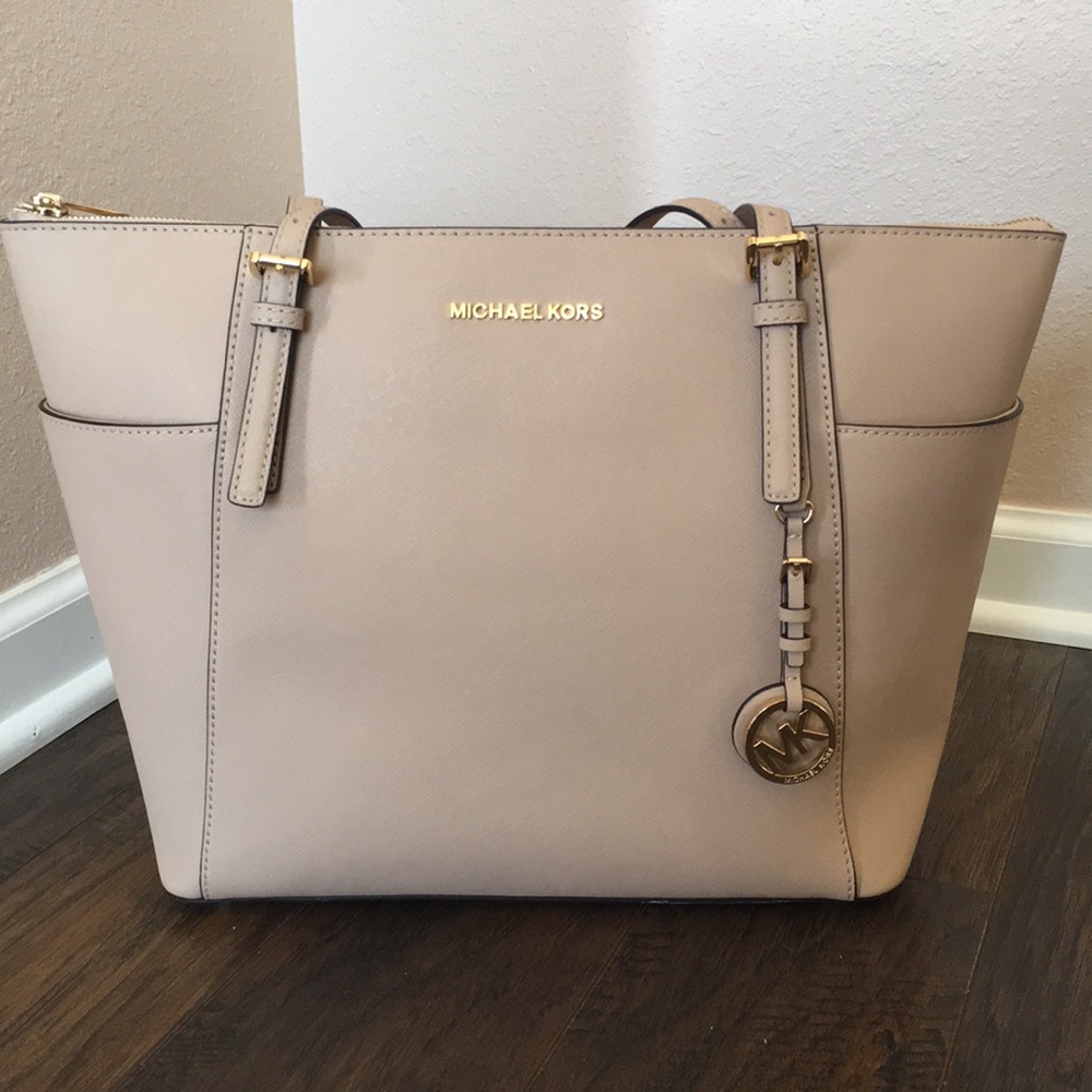 Authentic Michael Kors Large Leather Top Zip Tote